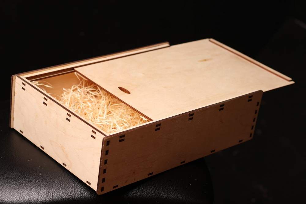 Деревянная коробка для подарков (21х11 см)